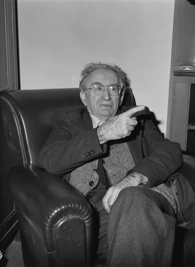 Arnaldo Momigliano